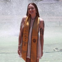 Anelise Andrews