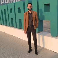 mo'men emad