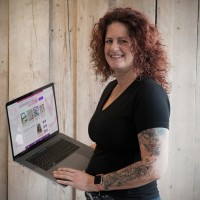 Chantal Rowena Graff