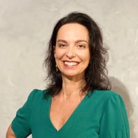 Ivana C. Medeiros Zon
