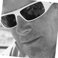 Simon Bentley