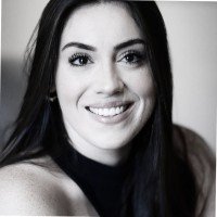 Allana R. Menezes