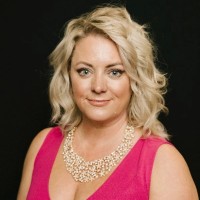 Mel Kolinski 🦸♀️