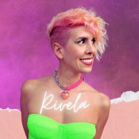 👩🏼🎤🌈 Silvia Rivela