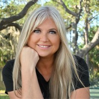 Jacqueline Faust