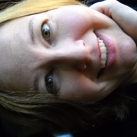 Lisa M Henderson