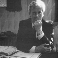 Francis J Knight