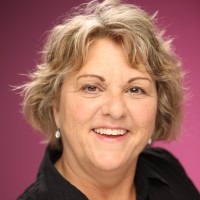 Kimberly Henderson, Cap, Om