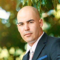 Eloy Salt Valero