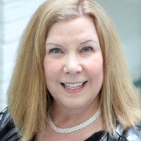 Holly Lange