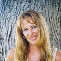 Cynthia Akers