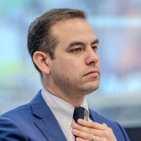Carlos Maza