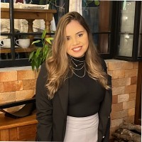 Aline Evelyn