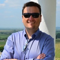 Péter Tomcsányi