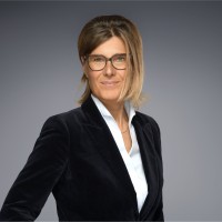 Lucia Van Hal