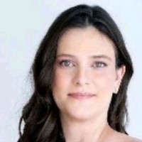 Flávia Camioto