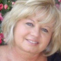 Stephanie Barnes