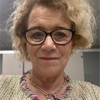Tara Henry