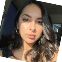 Yolanda Flores