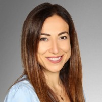 Betül Yalçın Emlek