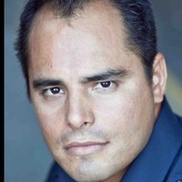 Robert Flores