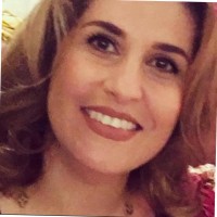Farahnaz Eshraghi