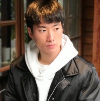 Ruo Hwai Hong