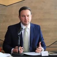 Adrián Fernández Garza