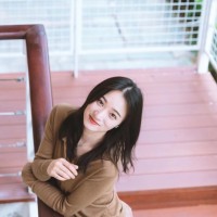 Lora Chen