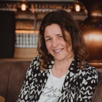 Diana Van Dam