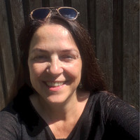 Helle Thomsen