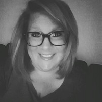 Holly Pechacek-Machi