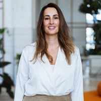 Larissa van der Velden