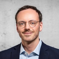 Dr. Jonas Mengis