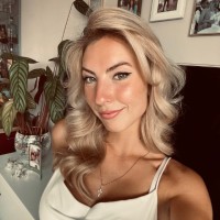 Jennifer Reser