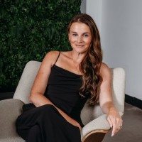Kelly Barry