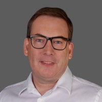 Simon Lee, Cfa, Cipm