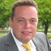 Eric J. Eldik, Van