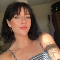 Neve Mclean
