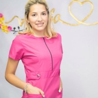 Gabriela L. L