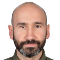 Efe Ünür