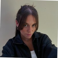 Chloe Hayes