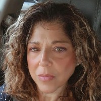 Leslie Feldman