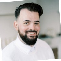 Evan Holt