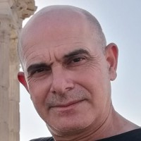 Esref Akyuz