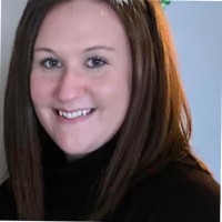 Kelli Hinton