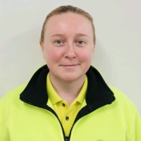 Lisa M Longland