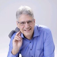 Hartmut S.