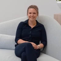 Suzanne van Tol