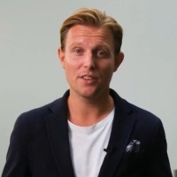 Jakob Lind